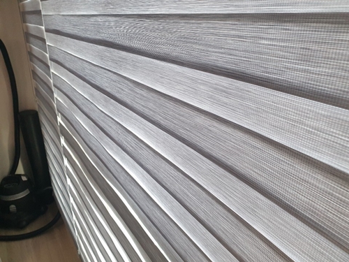 에일린의창 커튼 PC 이미지 1438514